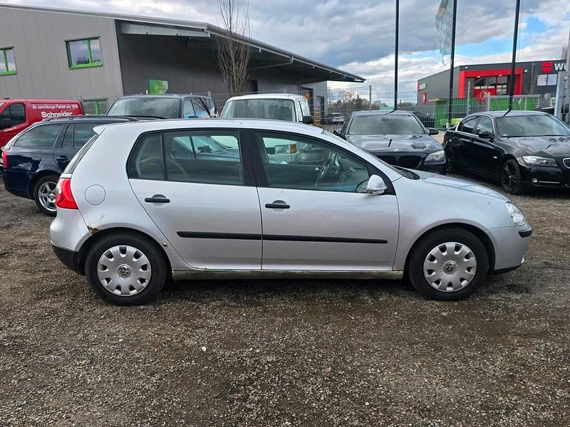 Gebraucht VW Golf IV 80 PS (58 kW) 2005 Silber Limousine