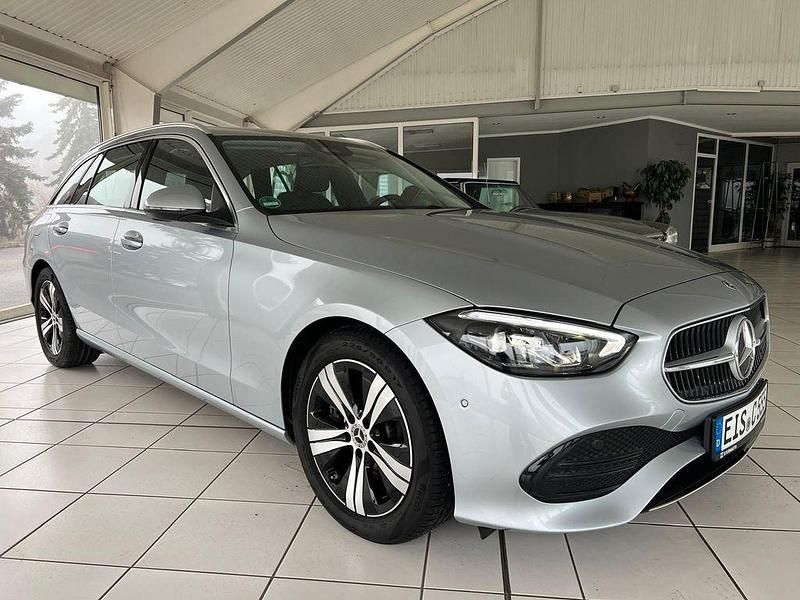 Gebraucht Mercedes C220 Avantgarde 197 PS (144 kW) 2025 Silber Kombi