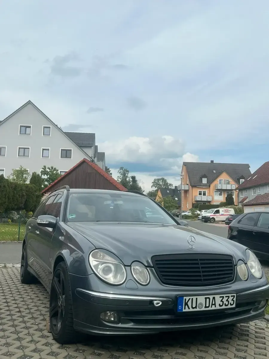 Gebraucht Mercedes E280 190 PS (139 kW) 2005 Grau Kombi
