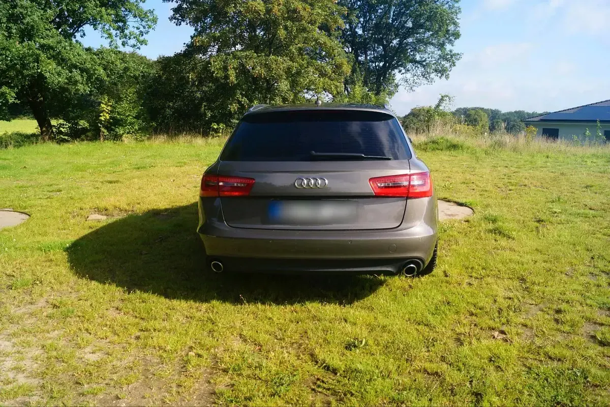 Gebraucht Audi A6 204 PS (150 kW) 2015 Grau Kombi