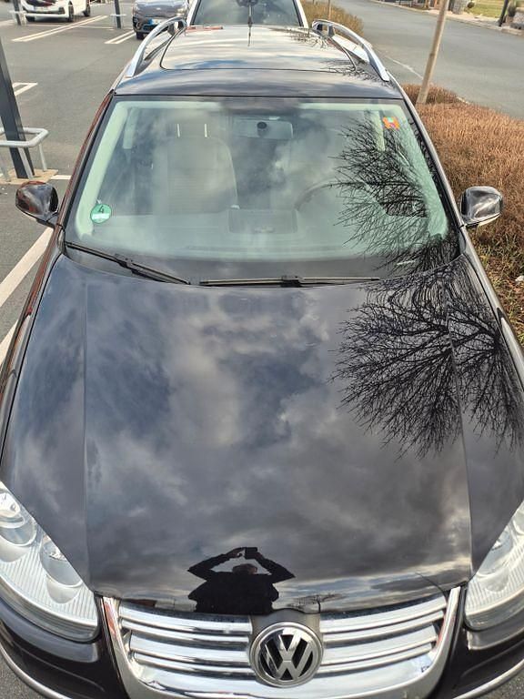 Gebraucht VW Golf VI Comfortline 140 PS (102 kW) 2009 Schwarz Kleinwagen