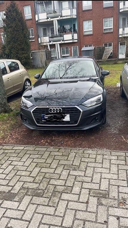 Grau Gebraucht 2020 Audi A5 Sportback Advanced Limousine | 20.000 € (Guter Preis) - Bild 1/4