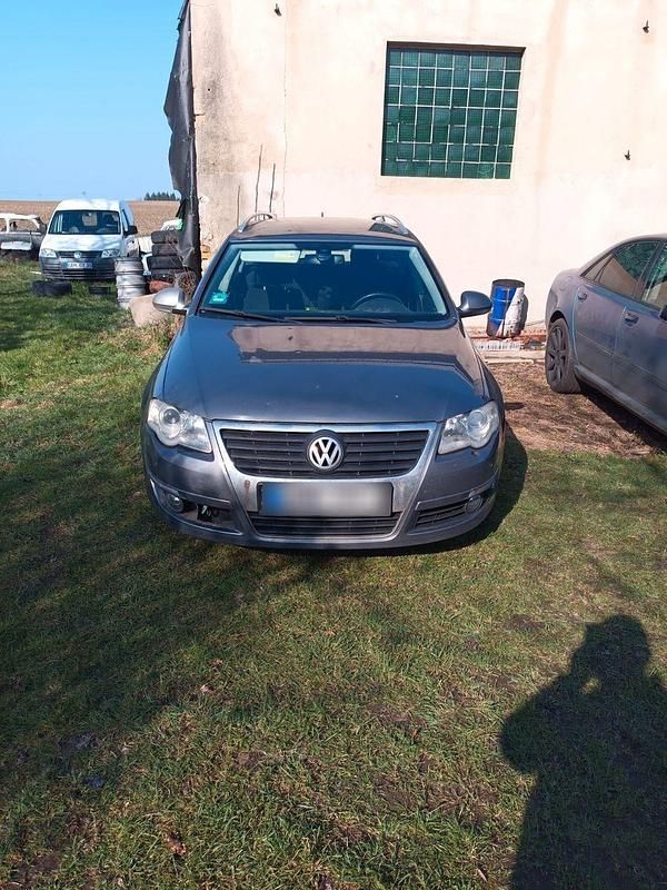 Gebraucht VW Passat Highline 140 PS (102 kW) 2005 Grau Kombi