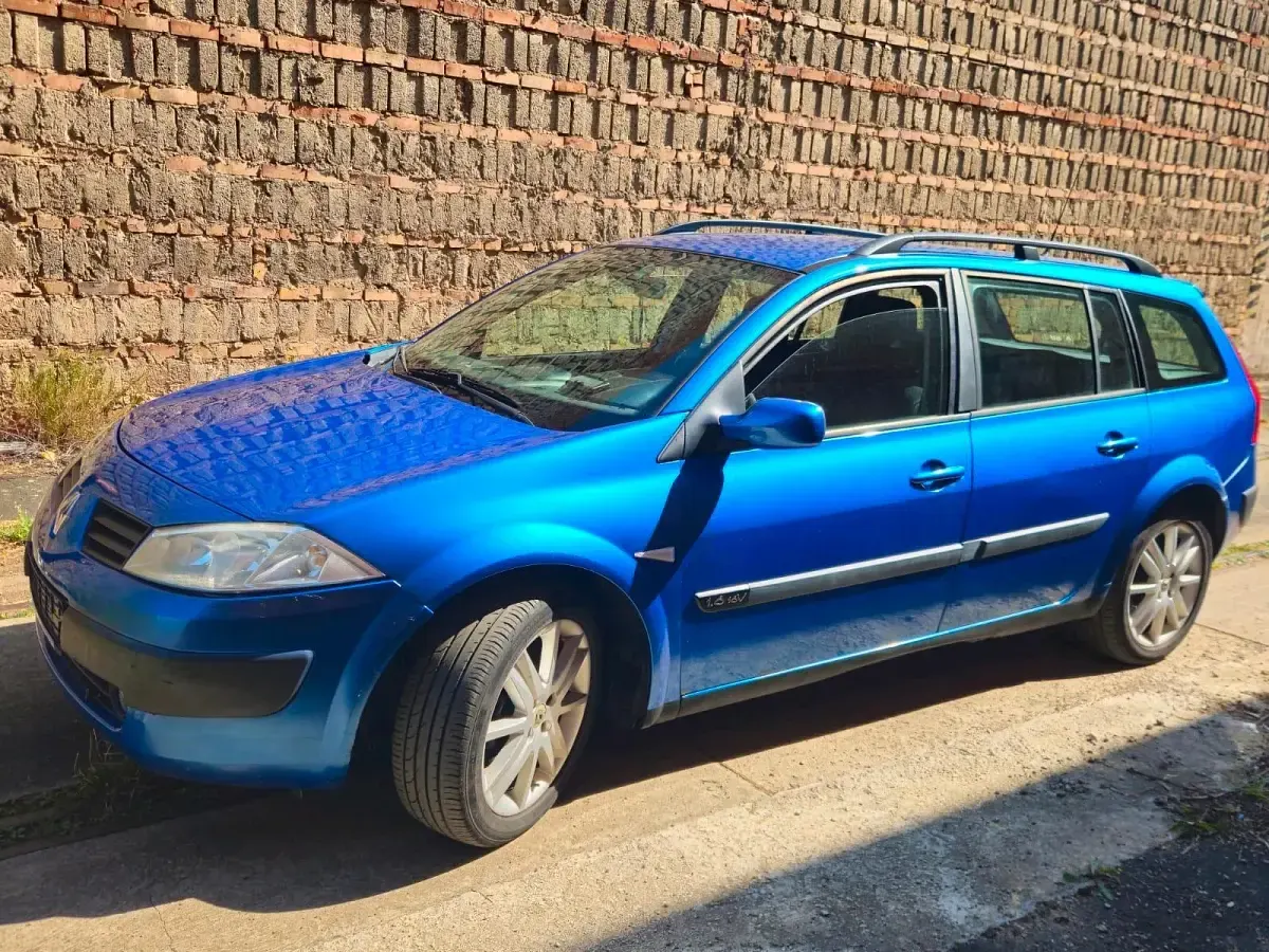 Gebraucht Renault Mégane GrandTour 115 PS (84 kW) 2005 Blau Kombi