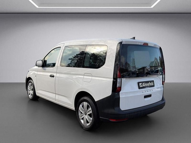 Gebraucht VW Caddy Basis 114 PS (83 kW) 2022 Weiß Van / Kleinbus