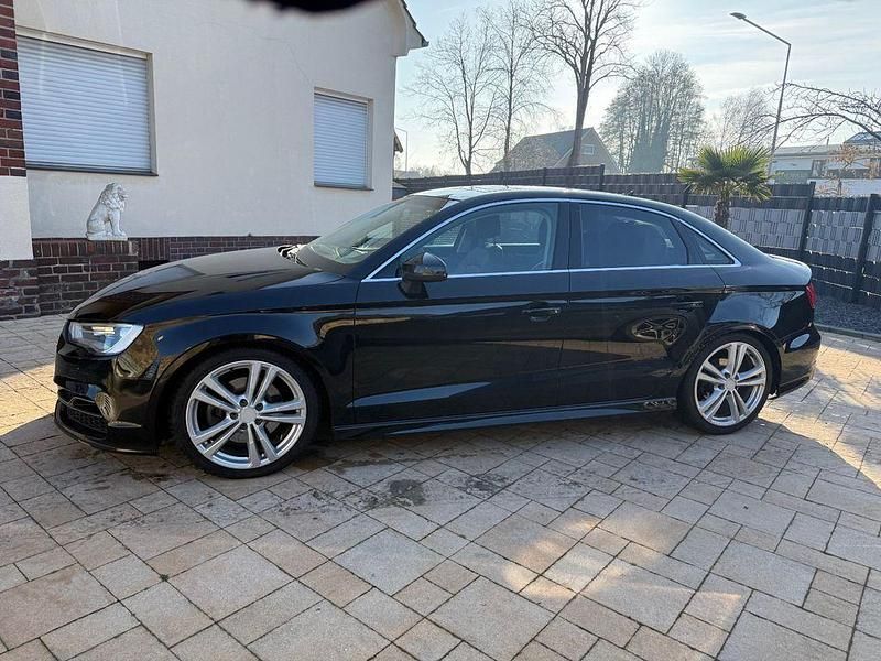Gebraucht Audi A3 Sport 220 PS (161 kW) 2016 Schwarz Limousine