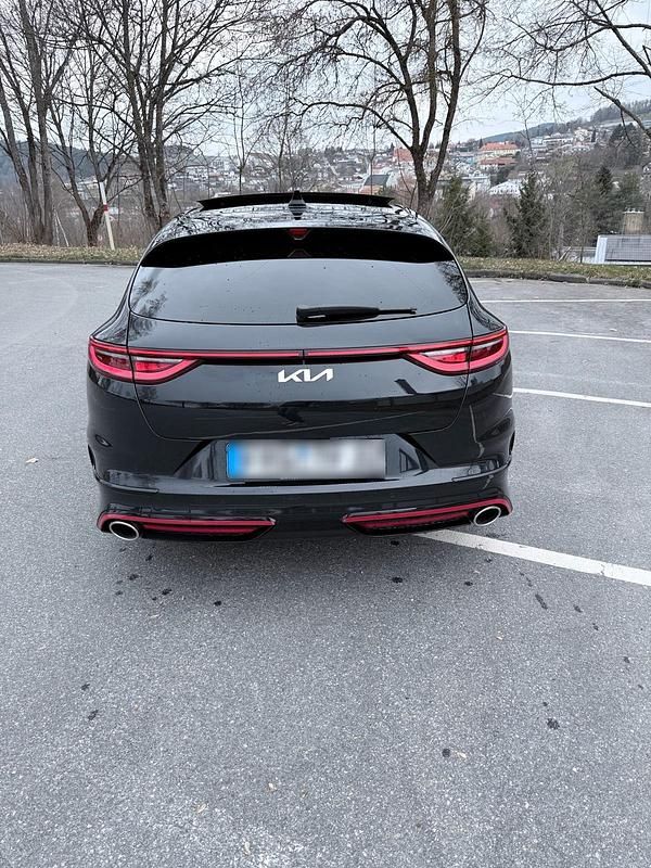 Gebraucht Kia ProCeed GT 204 PS (150 kW) 2023 Schwarz Kombi