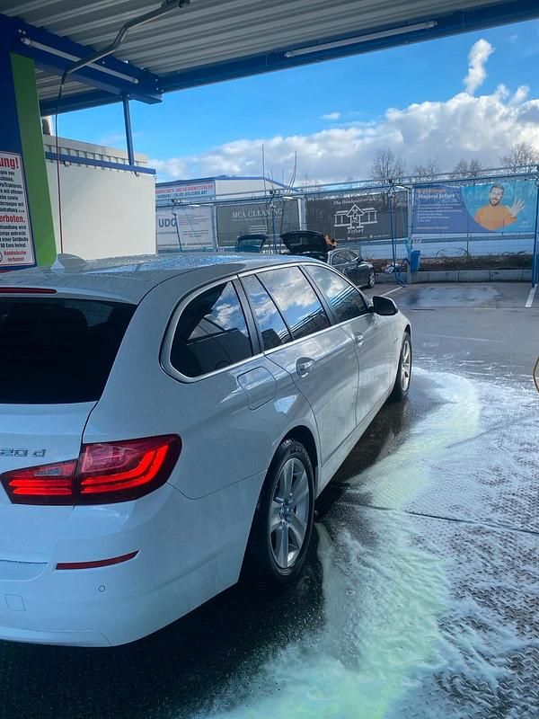 Gebraucht BMW 520 184 PS (135 kW) 2013 Kombi