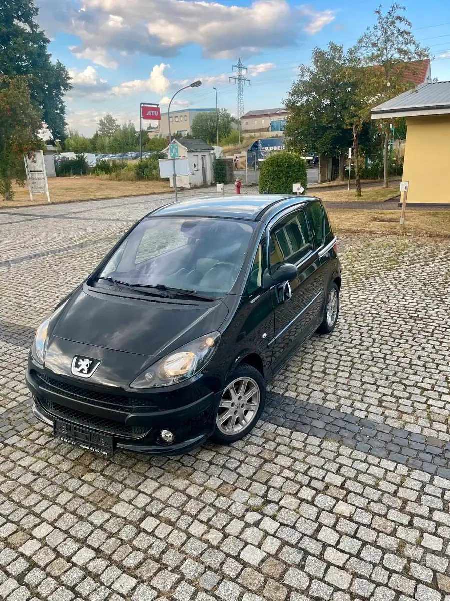 Gebraucht Peugeot 1007 109 PS (80 kW) 2007 Schwarz Van / Kleinbus