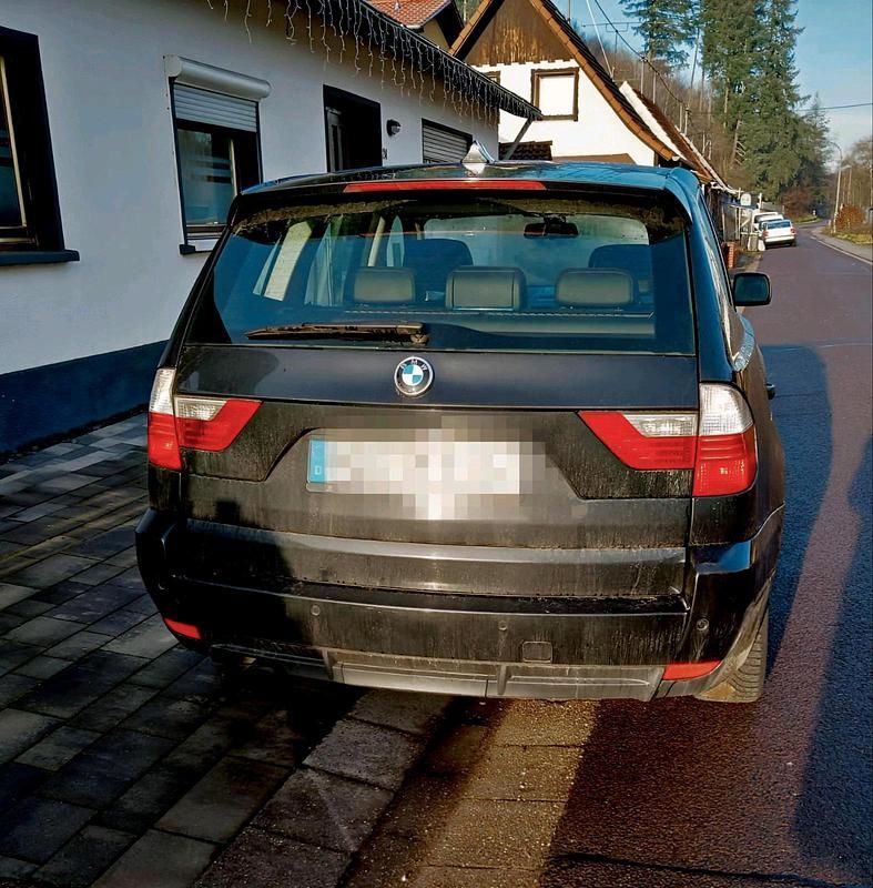 Schwarz Gebraucht 2009 BMW X3 SUV | 2.850 € (Superpreis) - Bild 1/4