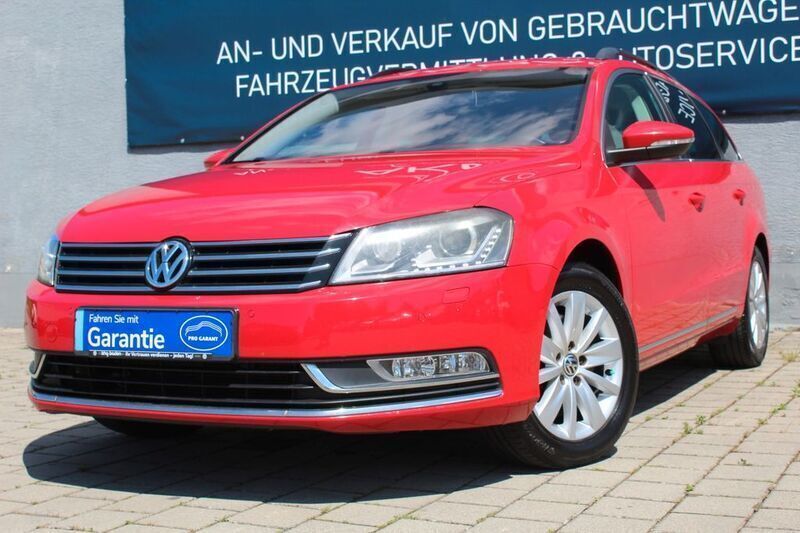 Rot Gebraucht 2011 VW Passat Comfortline Kombi | 4.990 € (Guter Preis) - Bild 1/4