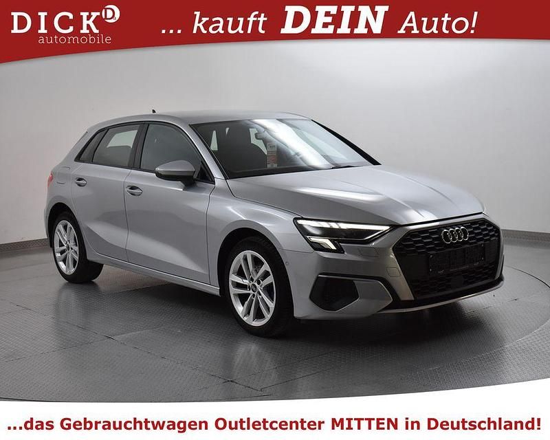 Silber Gebraucht 2022 Audi A3 Sportback Sport Limousine | 20.450 € (Superpreis) - Bild 1/4