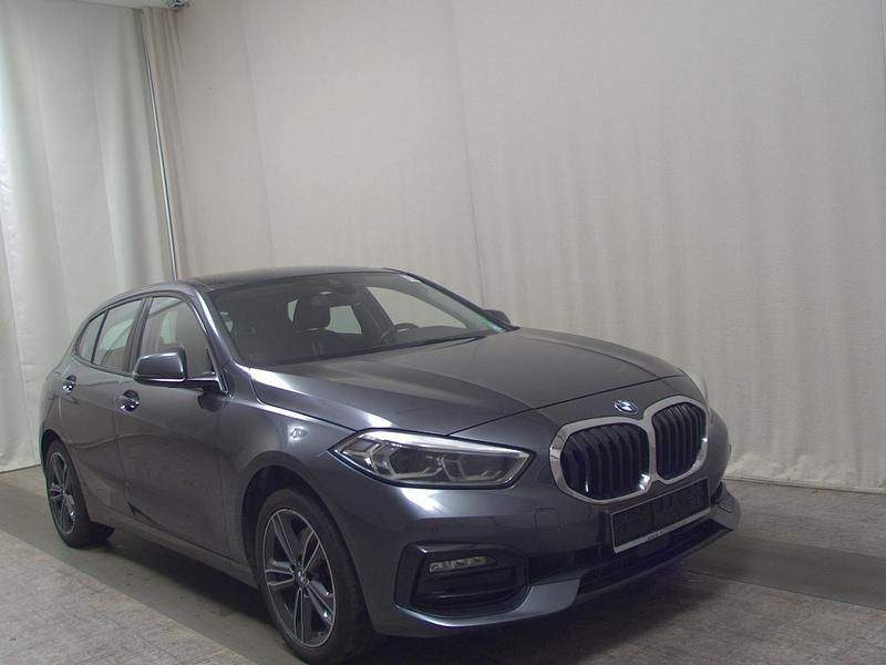 Gebraucht BMW 118 Sport Line 150 PS (110 kW) 2021 Grau Kleinwagen