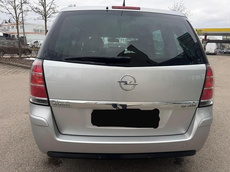 Gebraucht Opel Zafira 105 PS (77 kW) 2006 Silber Van / Kleinbus