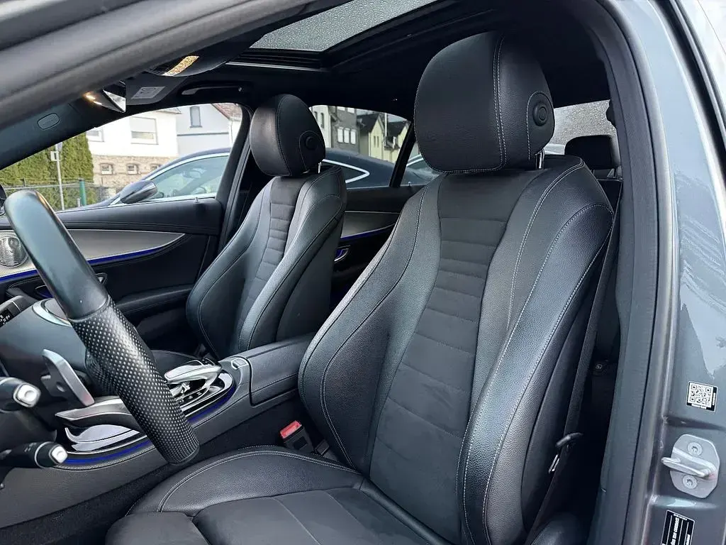 Gebraucht Mercedes E350 AMG 258 PS (189 kW) 2017 Selenitgrau  metalliclack Limousine