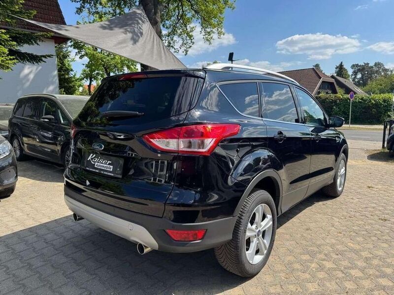 Gebraucht Ford Kuga Titanium 150 PS (110 kW) 2017 Schwarz SUV