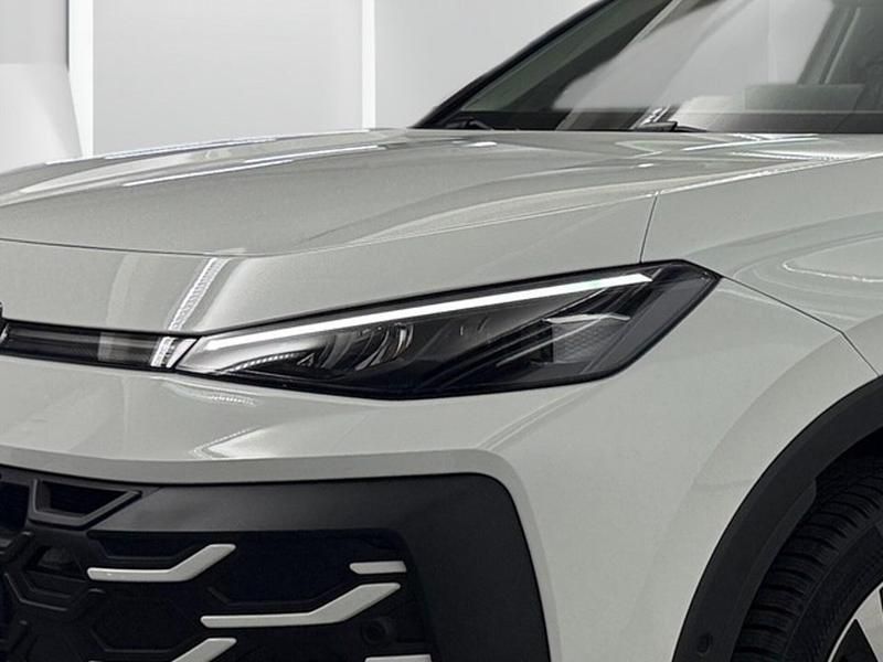 Second-hand VW T-Roc Life 150 CP (110 kW) 2026 SUV