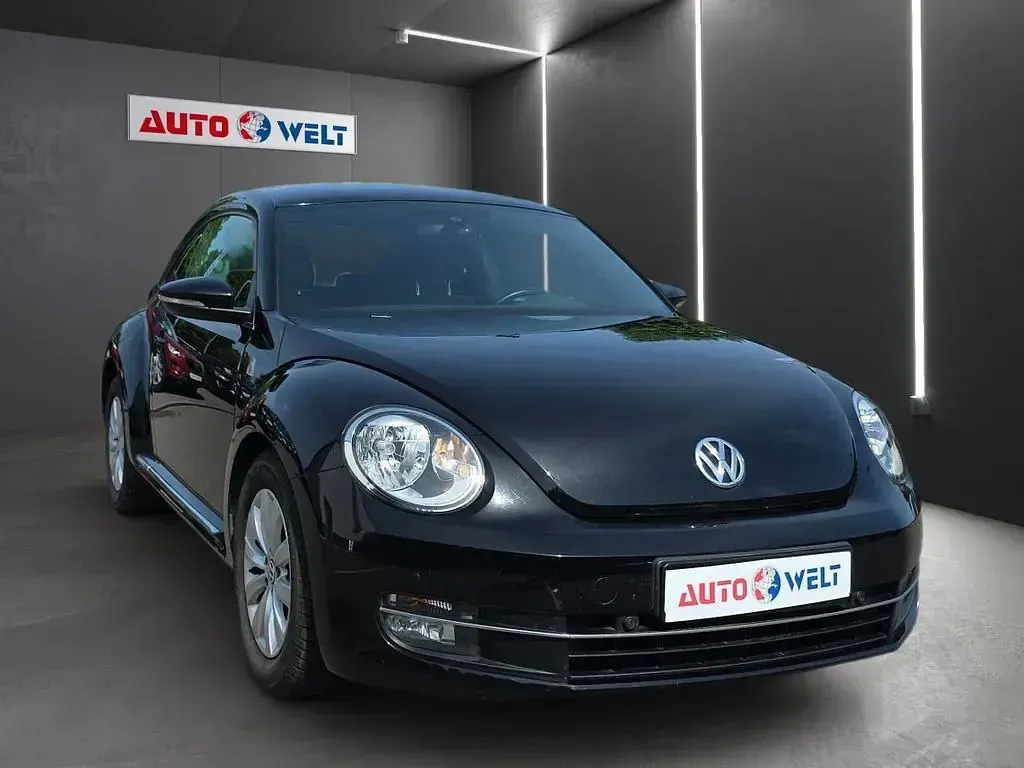 Gebraucht VW Beetle Basis 105 PS (77 kW) 2013 Schwarz Kleinwagen