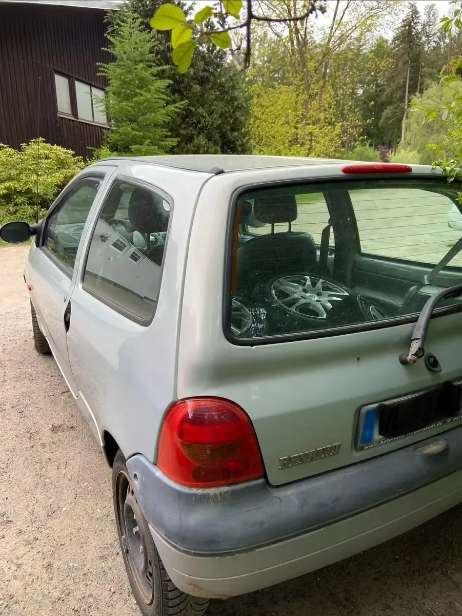 Usata Renault Twingo 58 CV (42 kW) 2002 Argento Utilitaria