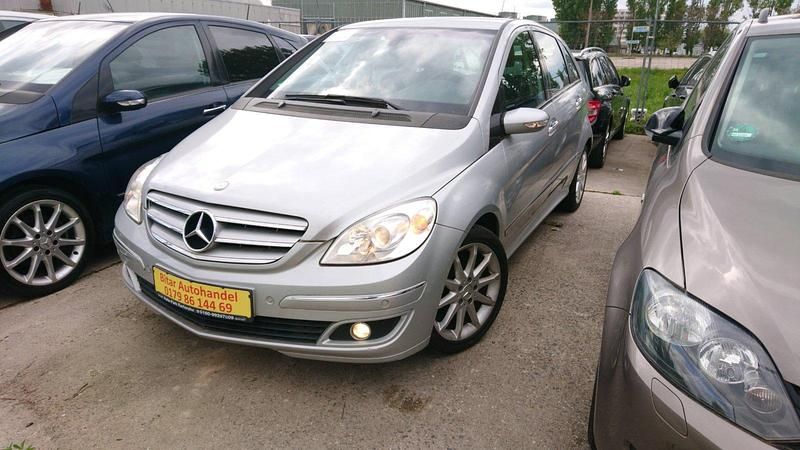 Gebraucht Mercedes B170 116 PS (85 kW) 2007 Silber Van / Kleinbus