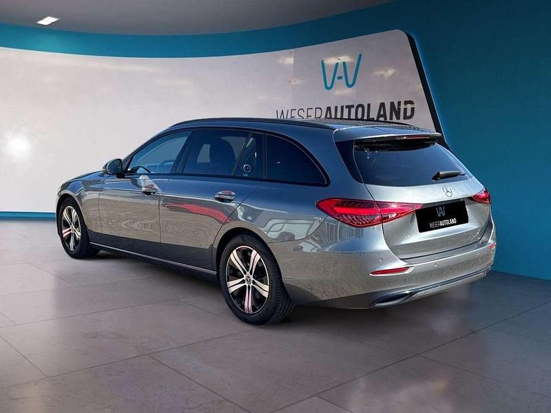 Gebraucht Mercedes C200 Avantgarde 163 PS (119 kW) 2022 Selenitgrau  metalliclack Kombi