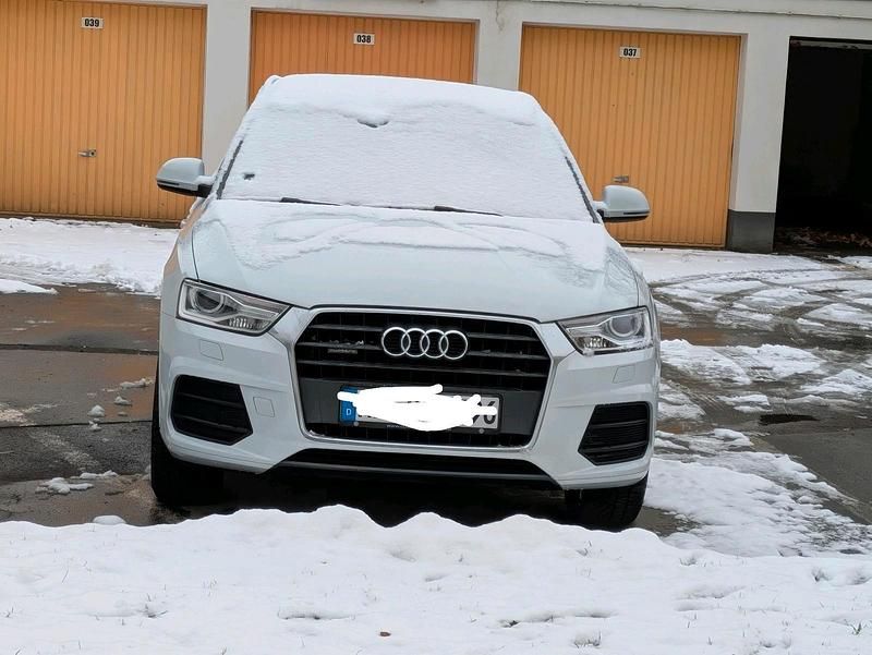 Weiß Gebraucht 2015 Audi Q3 SUV | 18.000 € (Fairer Preis) - Bild 1/4