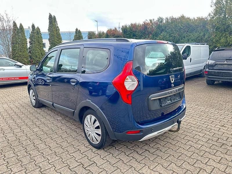 Gebraucht Dacia Lodgy Stepway 109 PS (80 kW) 2018 Blau Van / Kleinbus