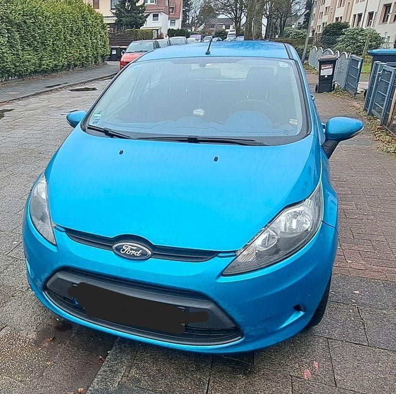 Blau Gebraucht 2009 Ford Fiesta Limousine | 2.000 € (Guter Preis) - Bild 1/4