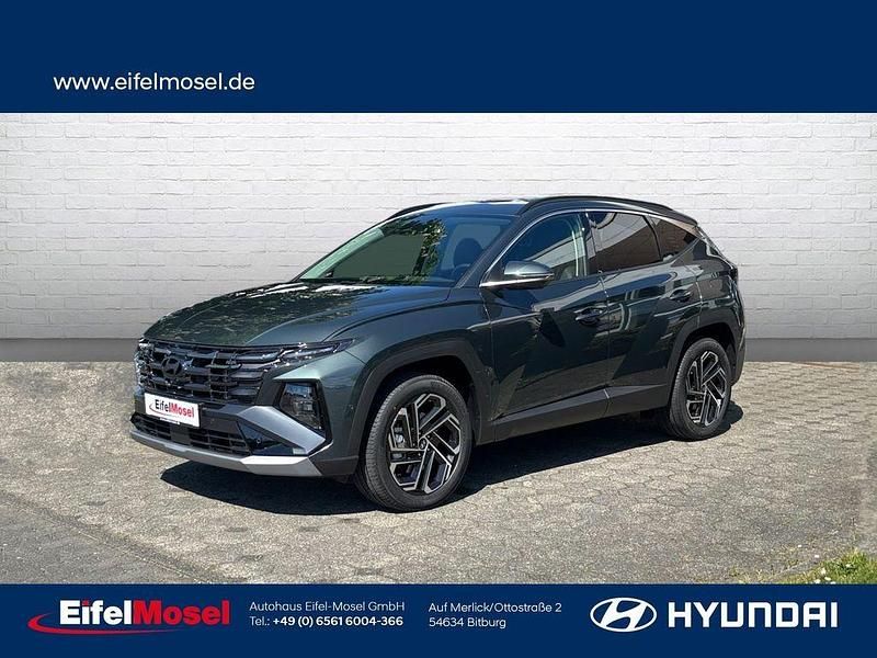 Cypress green / mic Neu 2025 Hyundai Tucson Prime SUV | 44.960 € (Etwas zu teuer) - Bild 1/4