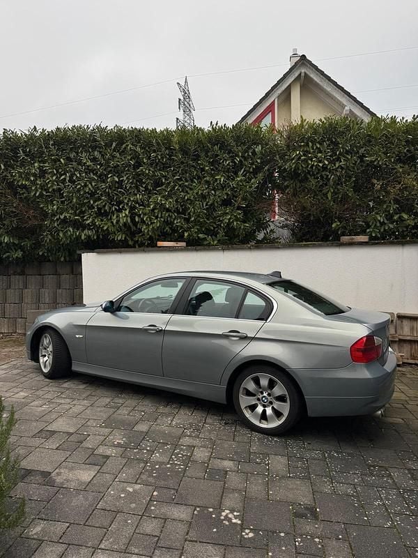 Gebraucht BMW 330 231 PS (169 kW) 2006 Andere farben Limousine