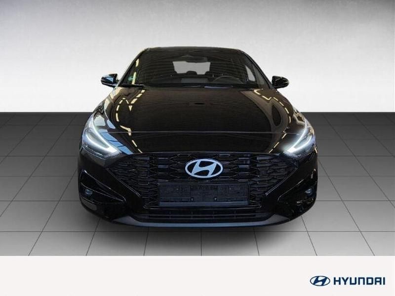 Gebraucht Hyundai i30 Advantage 140 PS (102 kW) 2025 Schwarz Limousine
