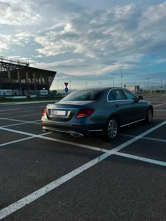 Gebraucht Mercedes 220 194 PS (142 kW) 2017 Grau Limousine