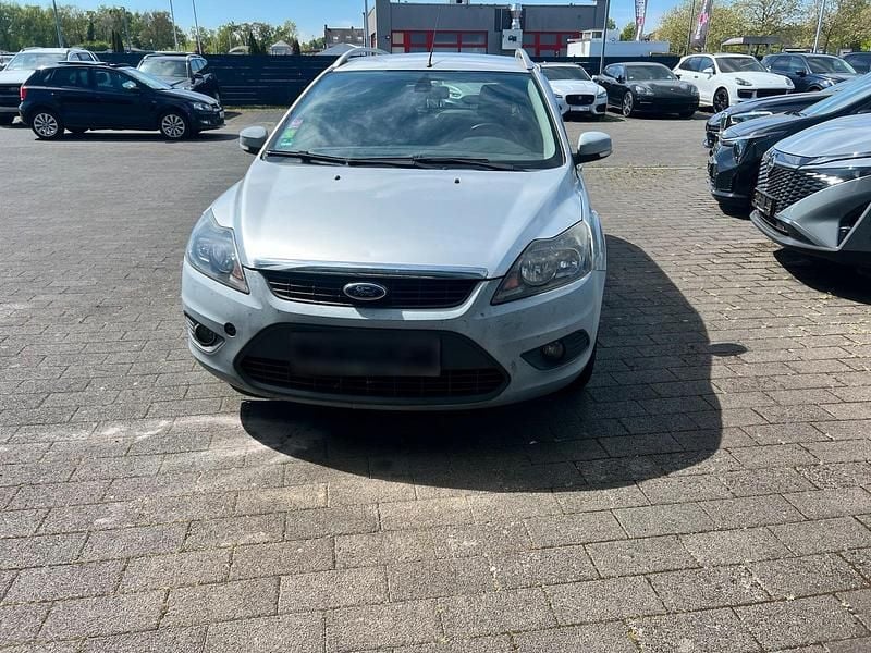 Usata Ford Focus 125 CV (91 kW) 2009 Grigio Station wagon