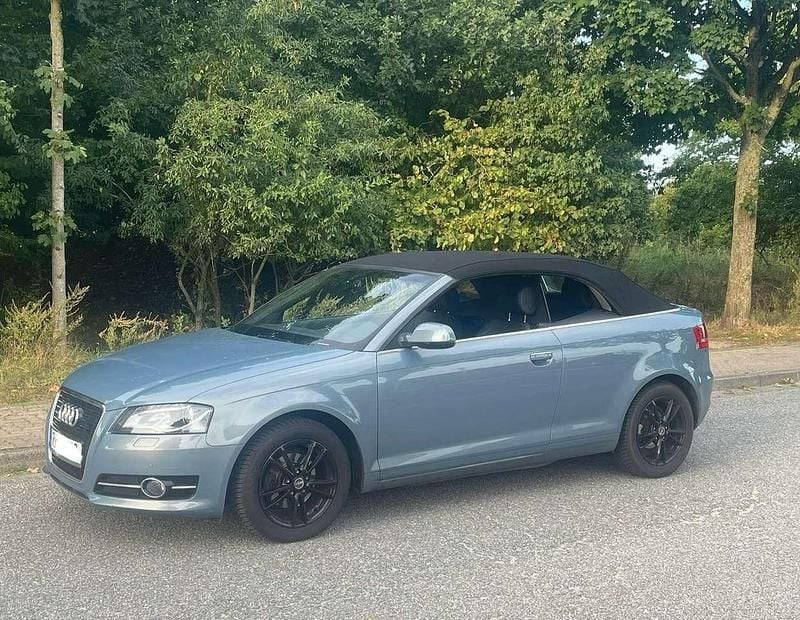Gebraucht Audi A3 Cabriolet Ambition 105 PS (77 kW) 2010 Blau Cabrio