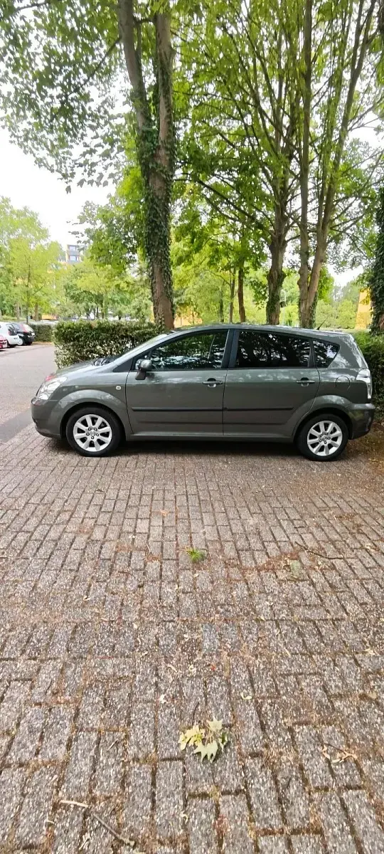 Gebraucht Toyota Corolla Verso 129 PS (94 kW) 2007 Grün Van / Kleinbus