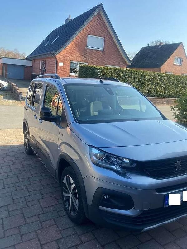 Gebraucht Peugeot Rifter GT 131 PS (96 kW) 2020 Silber Van / Kleinbus
