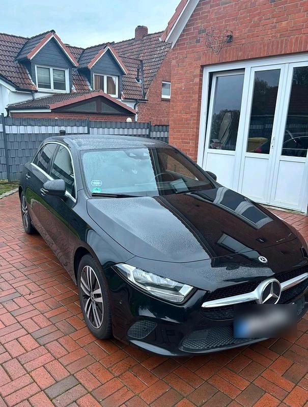Gebraucht Mercedes A200 163 PS (119 kW) 2020 Schwarz Kleinwagen