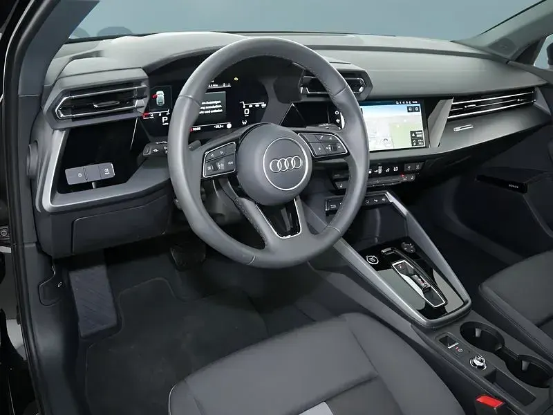 Gebraucht Audi A3 Sportback 150 PS (110 kW) 2025 Schwarz Kleinwagen