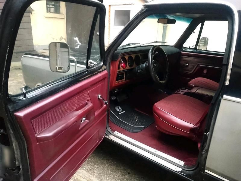 Gebraucht Dodge Ram 150 PS (110 kW) 1987 Schwarz Pickup