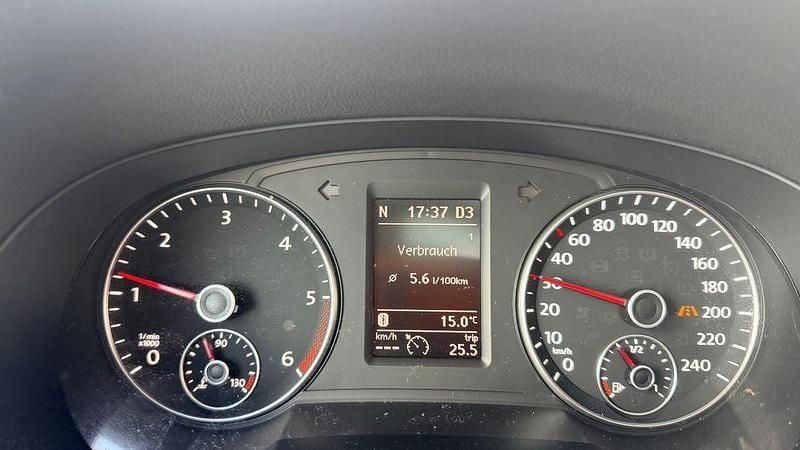 Second-hand VW Sharan 177 CP (130 kW) 2015 Negru Monovolum