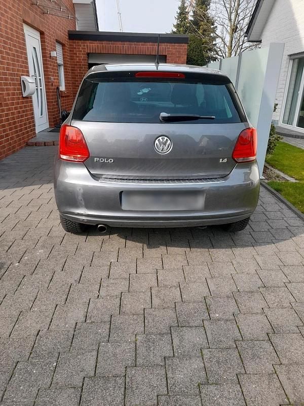 Gebraucht VW Polo 86 PS (63 kW) 2010 Grau Kleinwagen