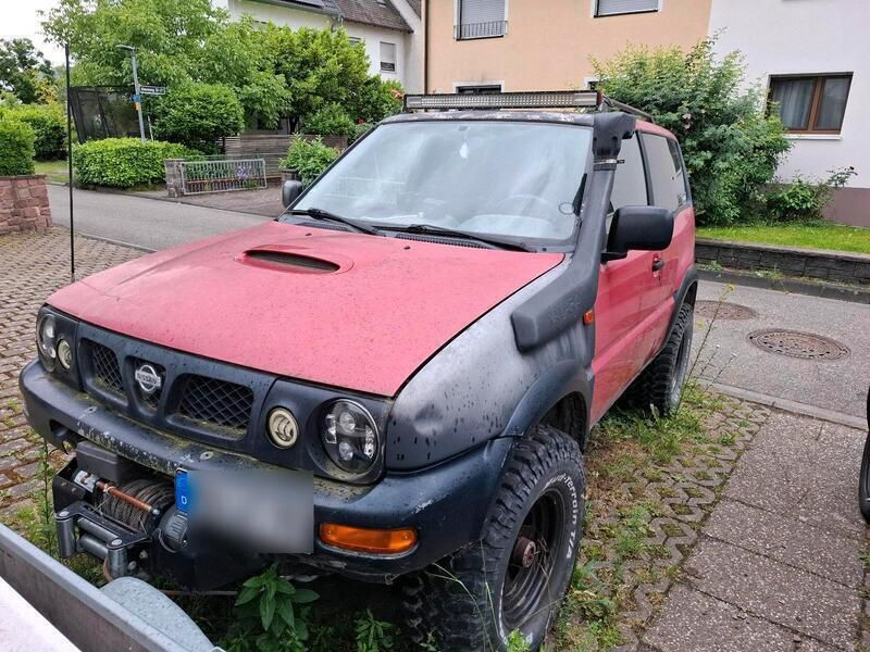 Rot Gebraucht 1997 Nissan Terrano SUV | 2.199 € - Bild 1/4