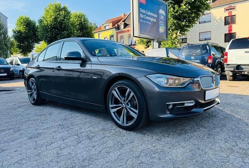 Braun Gebraucht 2013 BMW 320 Comfort Edition Limousine | 8.400 € (Superpreis) - Bild 1/4