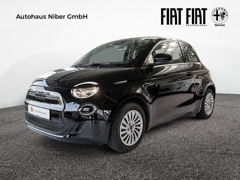 Gebraucht Fiat 500e Action 69 kW (95 PS) 2023 Schwarz Kleinwagen