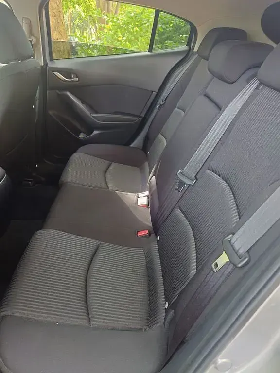 Gebraucht Mazda 3 Center-Line 120 PS (88 kW) 2014 Silber Limousine