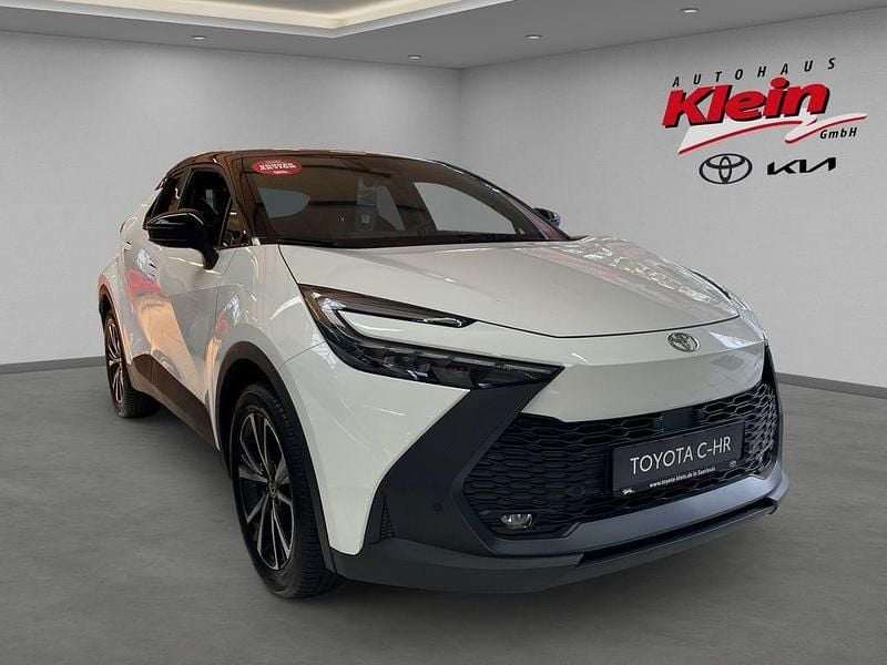 Gebraucht Toyota C-HR 222 PS (163 kW) 2025 Platinumweiß perleffekt / d SUV