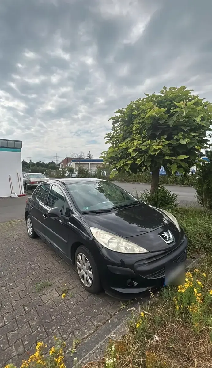 Gebraucht Peugeot 207 73 PS (53 kW) 2007 Schwarz Limousine