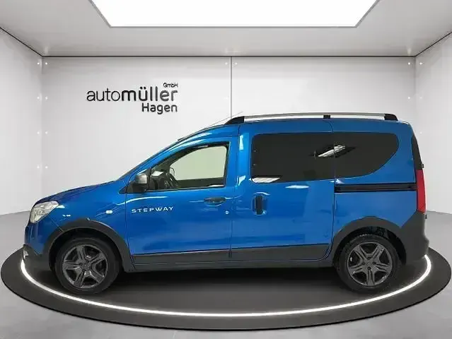 Gebraucht Dacia Dokker Celebration 116 PS (85 kW) 2017 Blau sky Van / Kleinbus