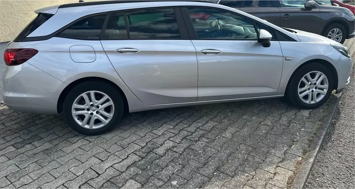 Gebraucht Opel Astra 110 PS (80 kW) 2018 Silber Kombi