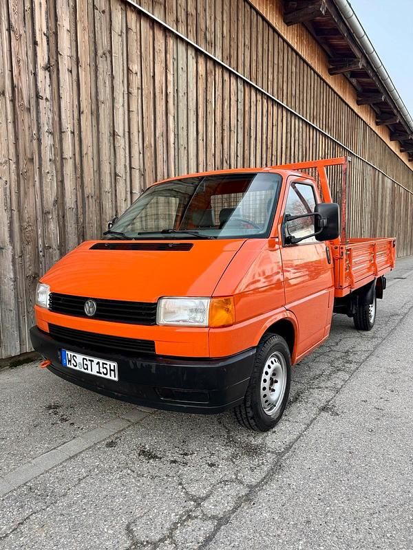 Gebraucht VW T4 78 PS (57 kW) 1995 Orange Van